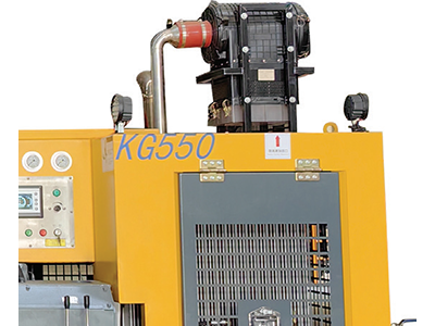 Steel track adaptable to all terrains