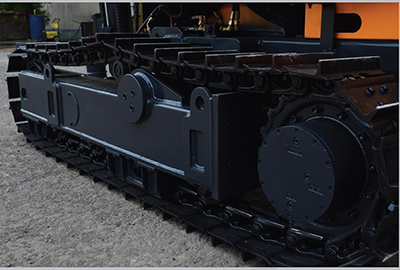 Steel track adaptable to all terrains