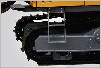 Steel track adaptable to all terrains